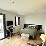 Recente Spacieuse Piscine St Gilles سانت جيل كروا دي فيي