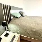 Recente Spacieuse Piscine St Gilles * سانت جيل كروا دي فيي