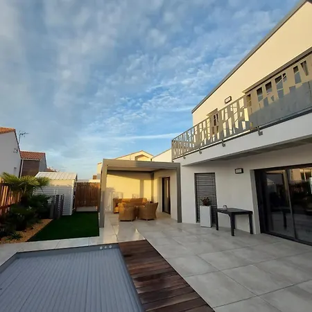 Recente Spacieuse Piscine St Gilles Saint Gilles Croix de vie