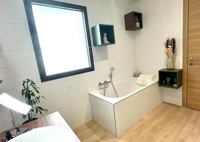 Recente Spacieuse Piscine St Gilles * Saint Gilles Croix de vie