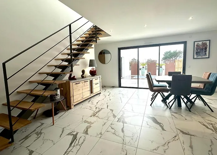 Villa Recente Spacieuse Piscine St Gilles *