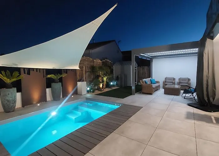 Recente Spacieuse Piscine St Gilles Villa