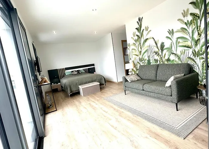 Recente Spacieuse Piscine St Gilles *