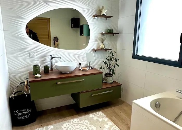 Recente Spacieuse Piscine St Gilles Villa Saint Gilles Croix de vie