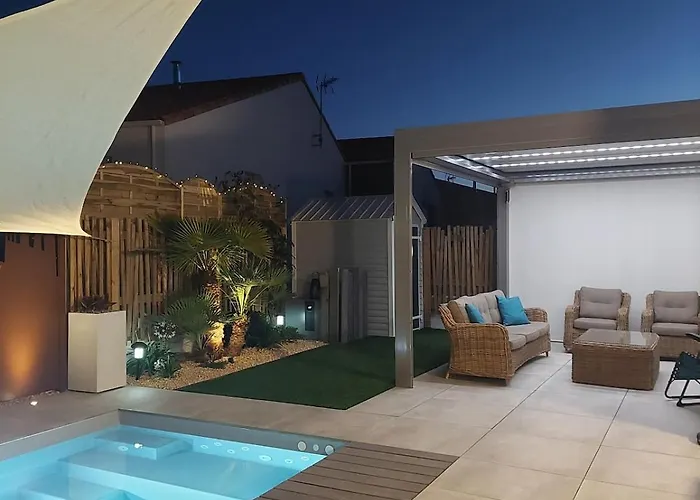 Recente Spacieuse Piscine St Gilles *