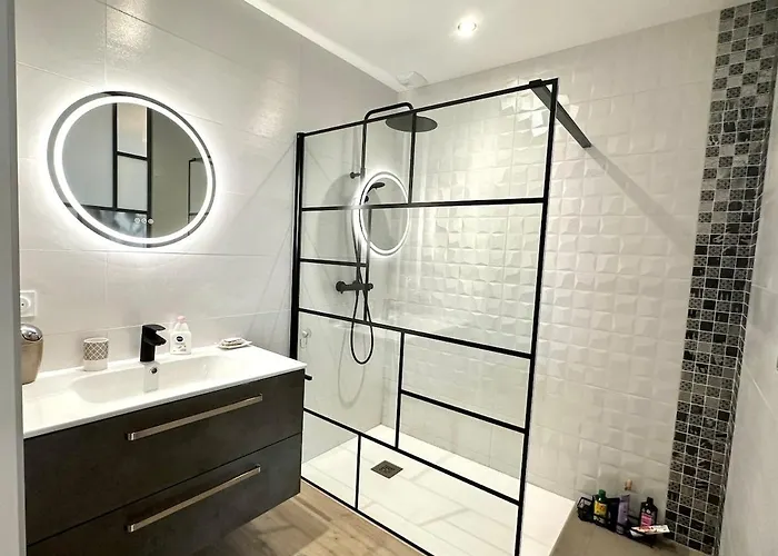 Recente Spacieuse Piscine St Gilles