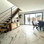 Villa Recente Spacieuse Piscine St Gilles *