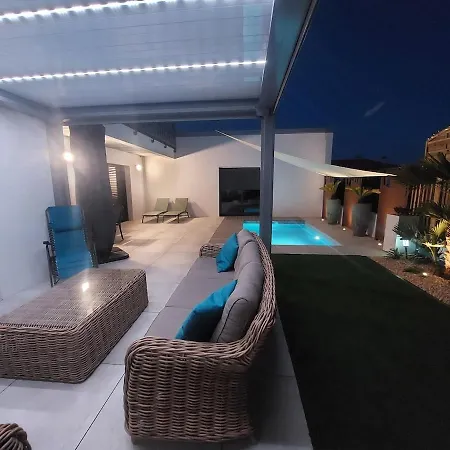 Βίλα Recente Spacieuse Piscine St Gilles *