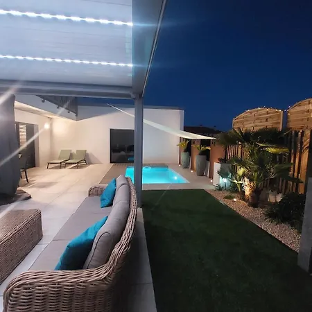 Vila Recente Spacieuse Piscine St Gilles