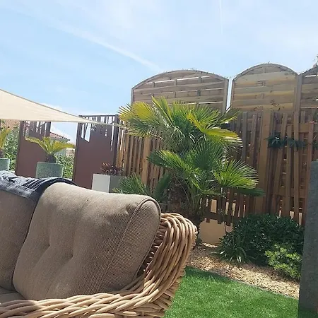 Recente Spacieuse Piscine St Gilles Βίλα *