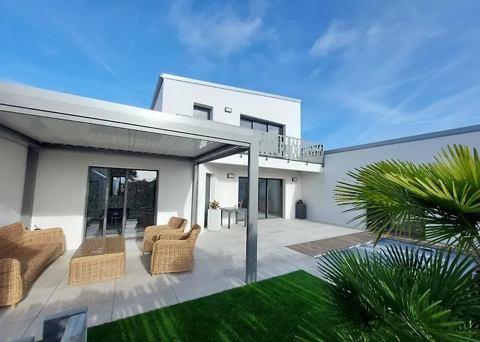 Récente Spacieuse Piscine St Gilles Villa Saint-Gilles-Croix-de-Vie